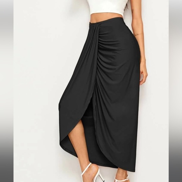 SEXY black draped skirt - Picture 5 of 9